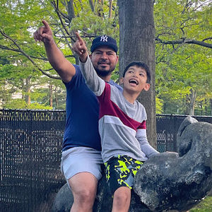 Meet your Posher, Gloria